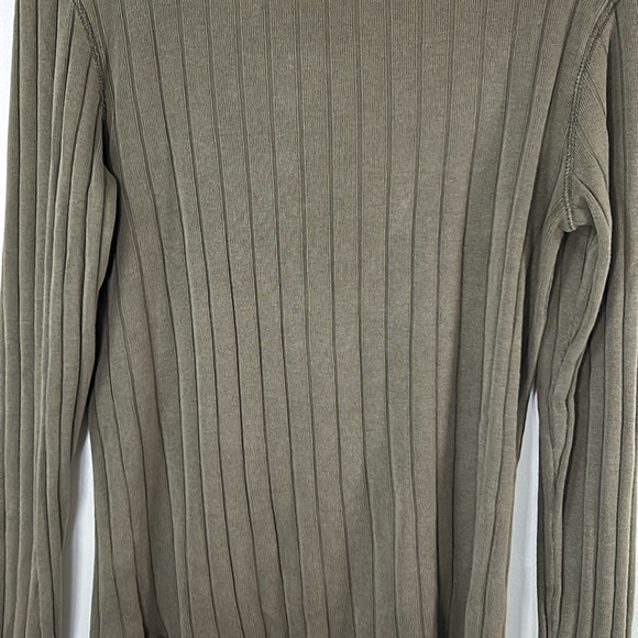 Free People Beach Henley Style Ribbed 100% Cotton Women’s Size L Army Green Top - Picture 9 of 14